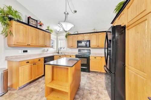 3308 63 Avenue, Lloydminster, AB - Indoor Photo Showing Kitchen With Double Sink