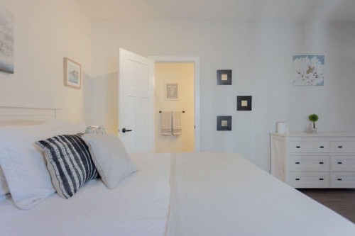 514 24 Street, Wainwright, AB - Indoor Photo Showing Bedroom