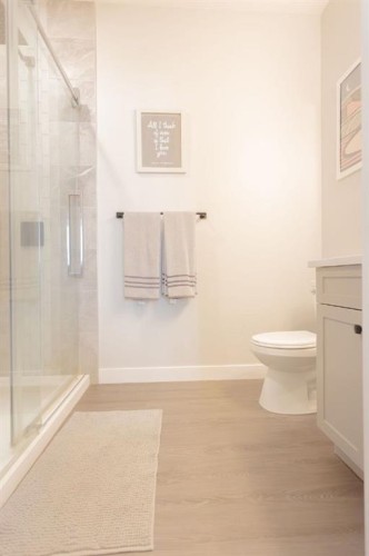 514 24 Street, Wainwright, AB - Indoor Photo Showing Bathroom