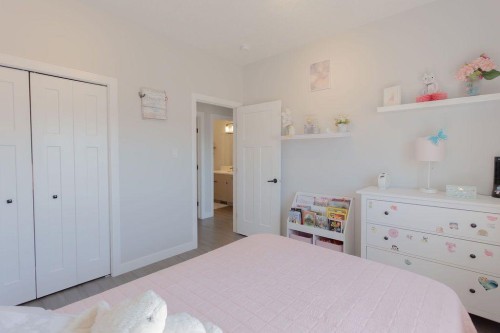514 24 Street, Wainwright, AB - Indoor Photo Showing Bedroom