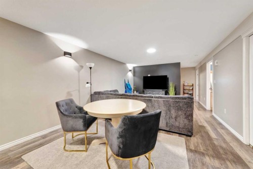 25 2 Avenue Se, Marshall, SK - Indoor