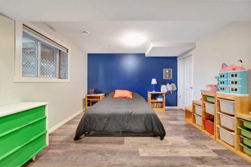 25 2 Avenue Se, Marshall, SK - Indoor Photo Showing Bedroom
