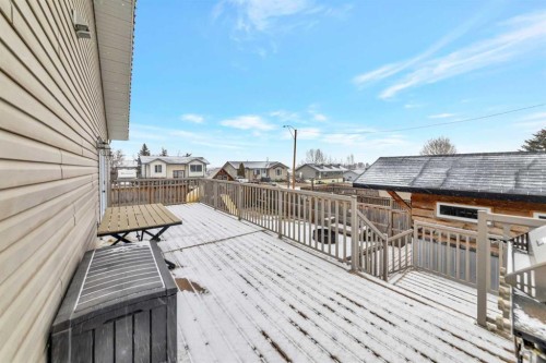 25 2 Avenue Se, Marshall, SK - Outdoor With Deck Patio Veranda With Exterior