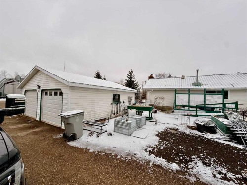 5111 49 Street, Irma, AB - Outdoor