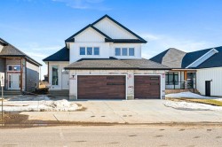 2011 61 Avenue Lloydminster, AB T9V 3R2