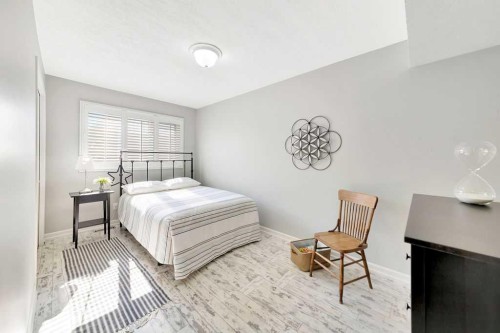 810 10 Avenue, Wainwright, AB - Indoor Photo Showing Bedroom