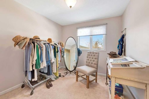 810 10 Avenue, Wainwright, AB - Indoor