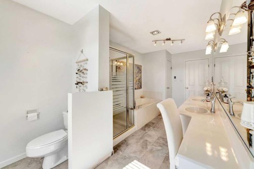 810 10 Avenue, Wainwright, AB - Indoor Photo Showing Bathroom