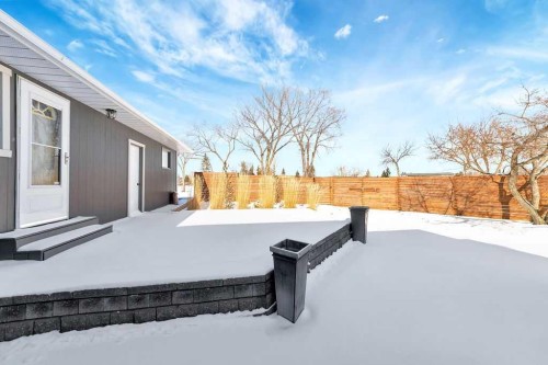 810 10 Avenue, Wainwright, AB - Outdoor