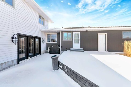 810 10 Avenue, Wainwright, AB - Outdoor