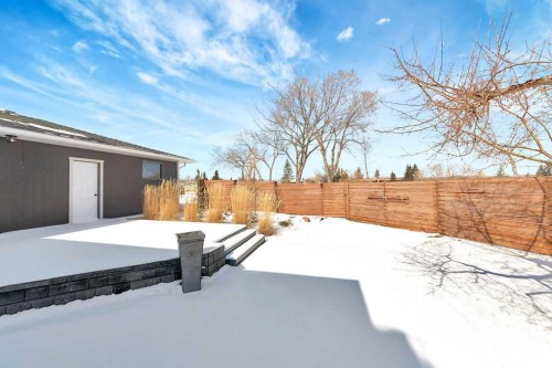810 10 Avenue, Wainwright, AB - Outdoor