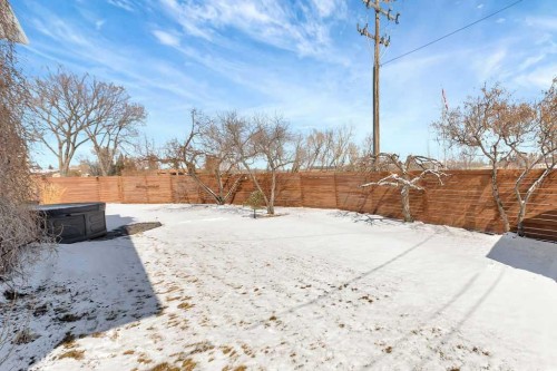 810 10 Avenue, Wainwright, AB - Outdoor