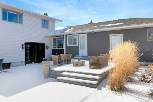 810 10 Avenue, Wainwright, AB - Outdoor