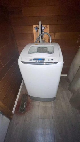 709 7 Avenue, Wainwright, AB - Indoor