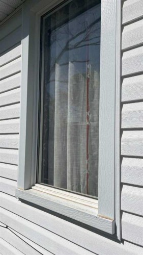 709 7 Avenue, Wainwright, AB - Outdoor With Exterior