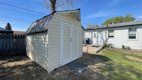 709 7 Avenue, Wainwright, AB - Outdoor