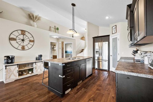 3908 74 Avenue, Lloydminster, AB - Indoor Photo Showing Kitchen With Double Sink