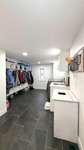 451043 Rng Rd 65, Wainwright, AB - Indoor