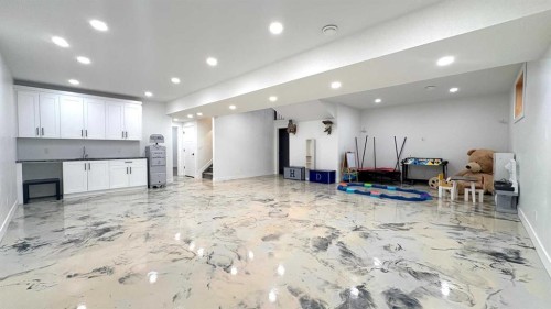 451043 Rng Rd 65, Wainwright, AB - Indoor