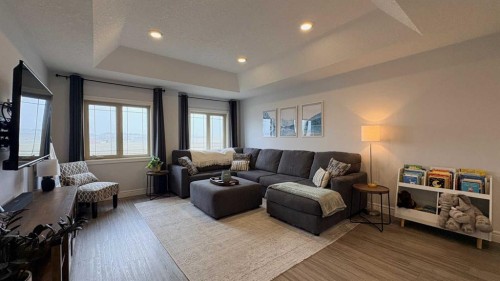 2515 6 Avenue, Wainwright, AB - Indoor Photo Showing Living Room