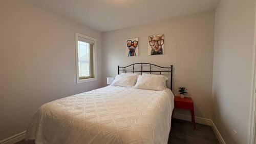2515 6 Avenue, Wainwright, AB - Indoor Photo Showing Bedroom