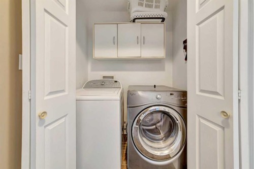 3318 44A Avenue, Lloydminster, SK - Indoor Photo Showing Laundry Room