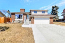 5204 38 Street Lloydminster, AB T9V 1T3