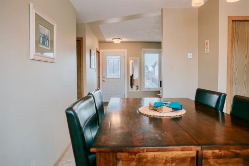 1910 7 Avenue, Wainwright, AB - Indoor Photo Showing Dining Room