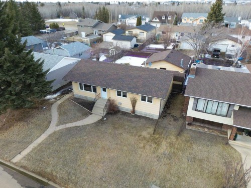 1910 7 Avenue, Wainwright, AB - Outdoor