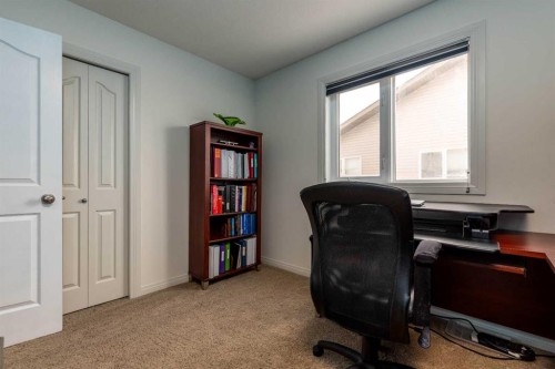 6813 41 Street, Lloydminster, AB - Indoor Photo Showing Office