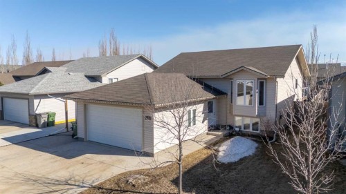 6813 41 Street, Lloydminster, AB - Outdoor