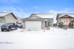 3313 44 A Avenue Lloydminster, SK S9V 2E9