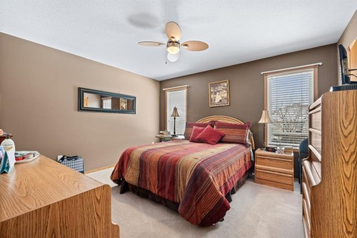 4002 63 Avenue, Lloydminster, AB - Indoor Photo Showing Bedroom
