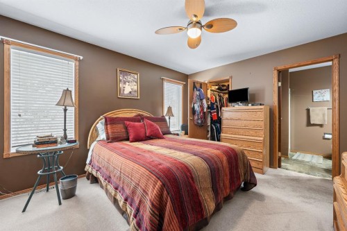 4002 63 Avenue, Lloydminster, AB - Indoor Photo Showing Bedroom