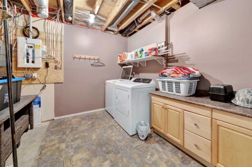 4111 68 Avenue, Lloydminster, AB - Indoor Photo Showing Laundry Room