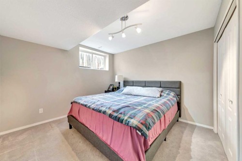 4111 68 Avenue, Lloydminster, AB - Indoor Photo Showing Bedroom
