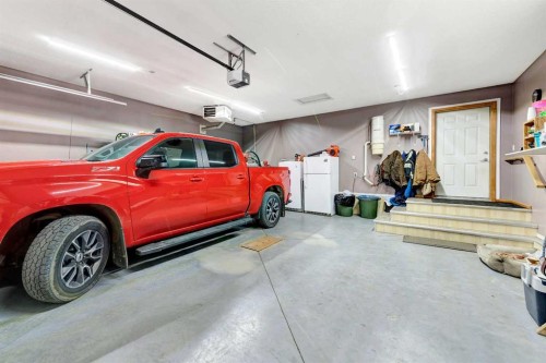 4111 68 Avenue, Lloydminster, AB - Indoor Photo Showing Garage
