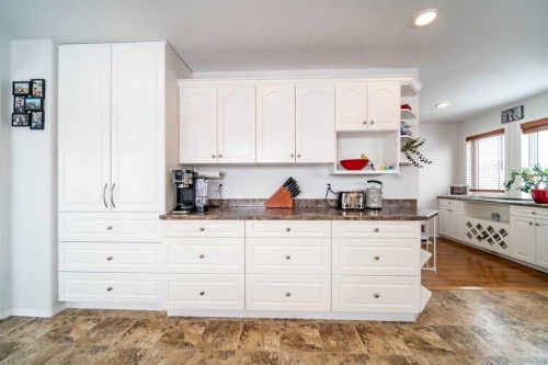 921 22 Street, Wainwright, AB - Indoor