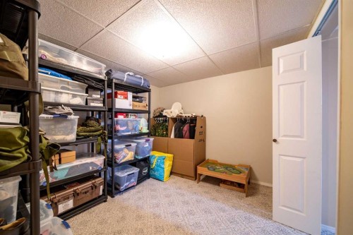 921 22 Street, Wainwright, AB - Indoor