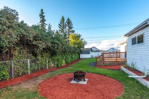 4504 49 Street, Lloydminster, SK - Outdoor With Deck Patio Veranda