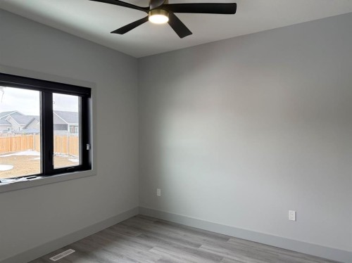 7115 37 Street, Lloydminster, AB - Indoor Photo Showing Other Room
