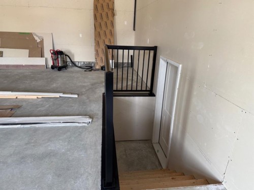7115 37 Street, Lloydminster, AB - Indoor Photo Showing Other Room