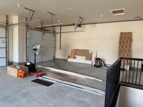 7115 37 Street, Lloydminster, AB - Indoor Photo Showing Garage