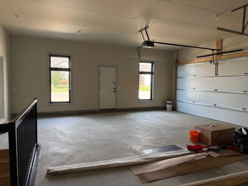 7115 37 Street, Lloydminster, AB - Indoor Photo Showing Garage