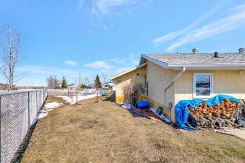 117 2 Avenue West, Marshall, SK 