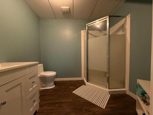 122 Main Street, Lashburn, SK - Indoor Photo Showing Bathroom