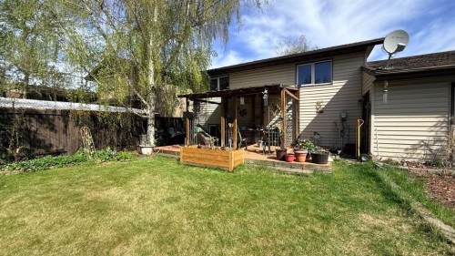 5709 40 Street, Lloydminster, AB - Outdoor