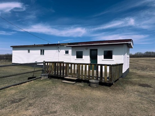 444073 Rge Rd 44  Rural Wainwright No. 61, M.D. Of, AB T9W 1T1