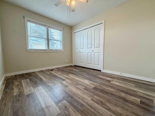 830 6 Avenue, Wainwright, AB - Indoor Photo Showing Other Room