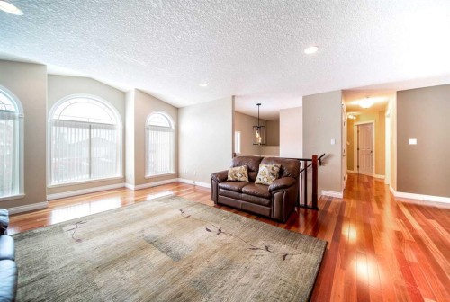 2521 10 Avenue, Wainwright, AB - Indoor Photo Showing Living Room